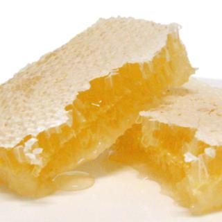 8月限定 SALE コムハニー(蜂の巣そのまま)
Comb Honey